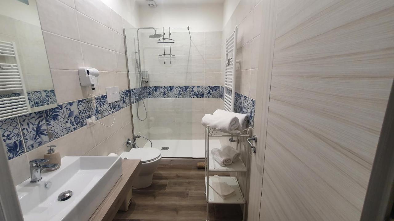 Garibaldi Rooms 29 - Piazza Marina A Palermo - In Pieno Centro. エクステリア 写真